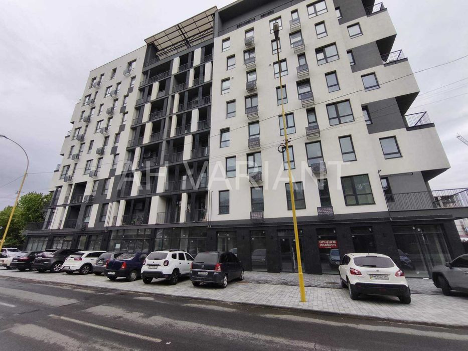 Продається комерційна нерухомість, вул. Сечені Код: 20101