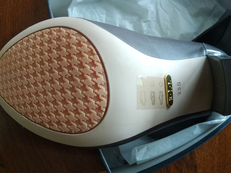 Buty pantofle damskie nowe skórzane  Ralph Lauren 39