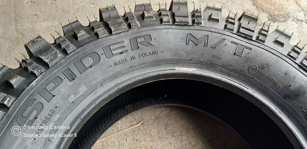 Opona bieżnikowana 265/65R17