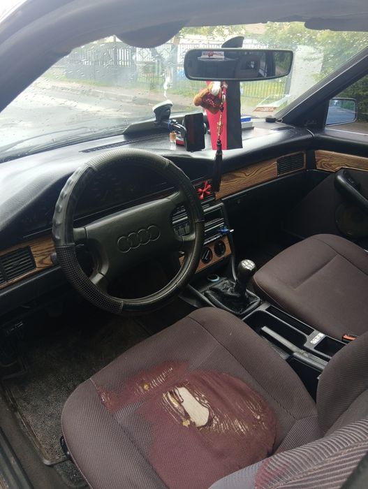 Продам Audi 100.