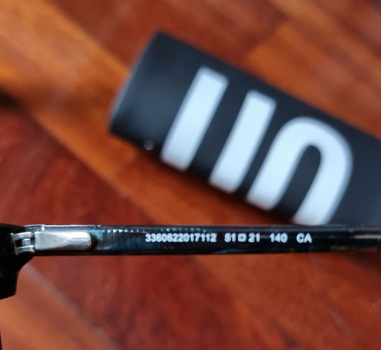 Óculos de sol Unofficial