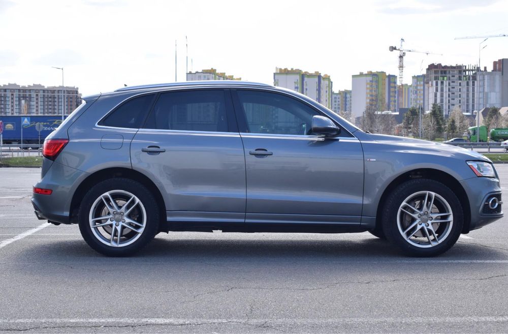 Продам Аudi Q5 3.0 TFSI Quattro S-Line Prestige