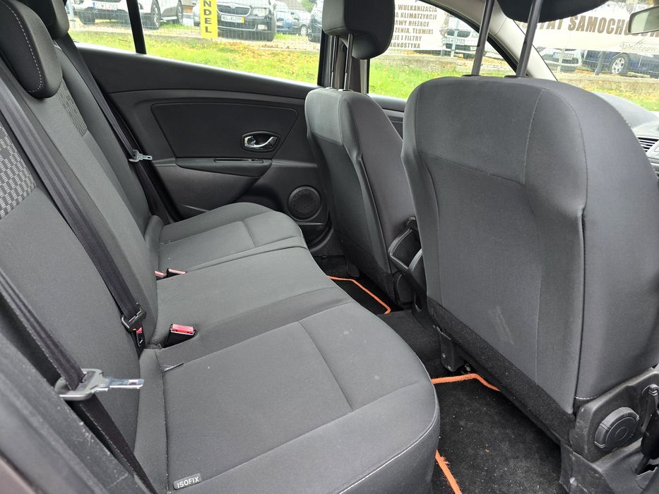 Renault Megane III Kombi 1.6 Ben. 2013 | Hak, Isofix