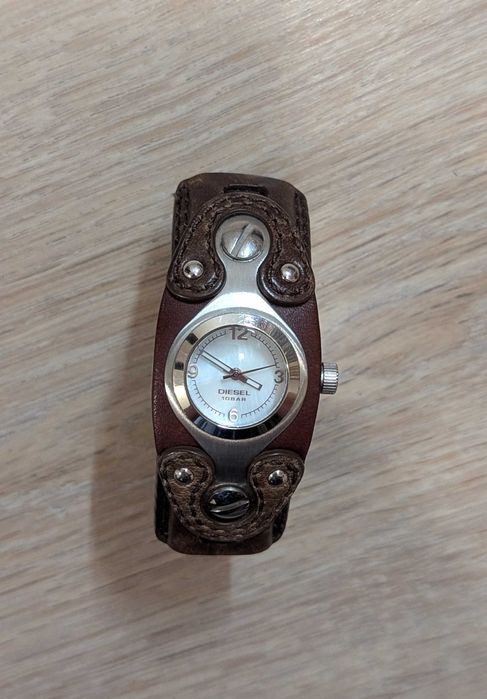 Часы женские DIESEL DZ5026 кожа