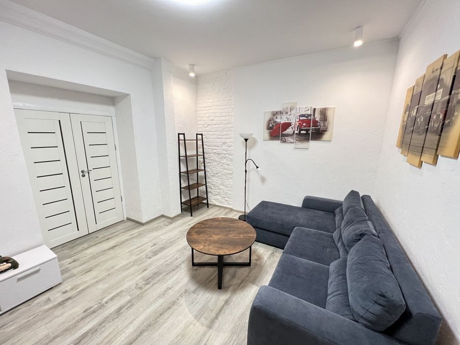 Двокімнатна квартира ЦЕНТР район соборної площі