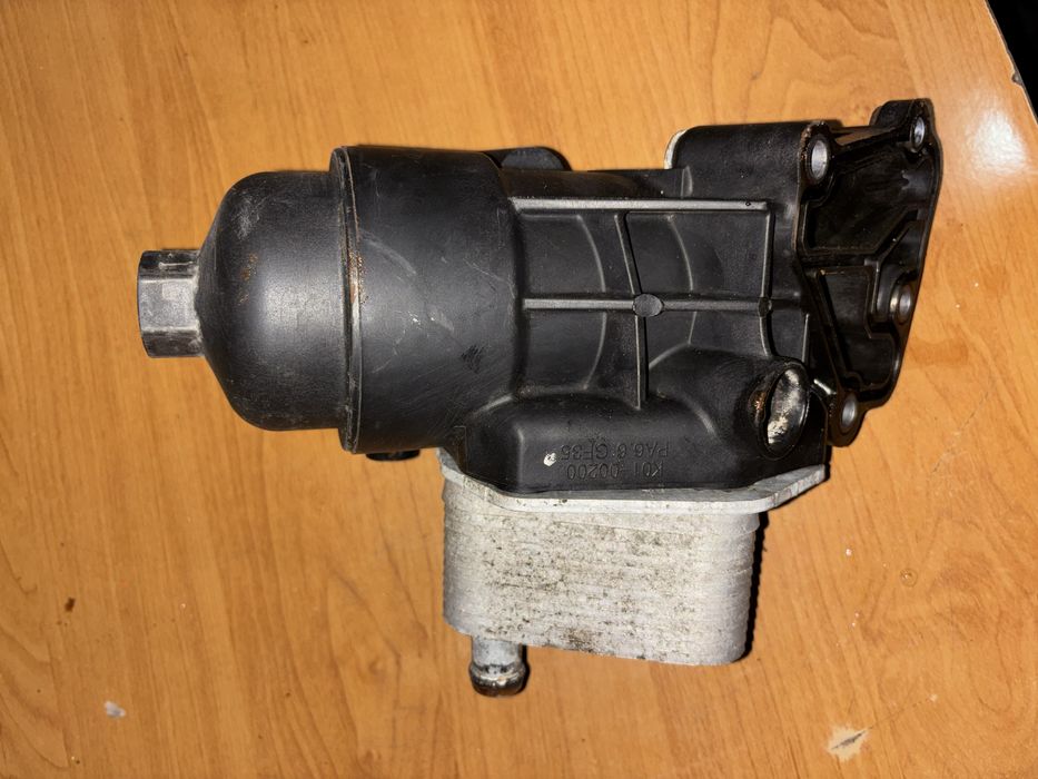 Масляний стакан з радіатором