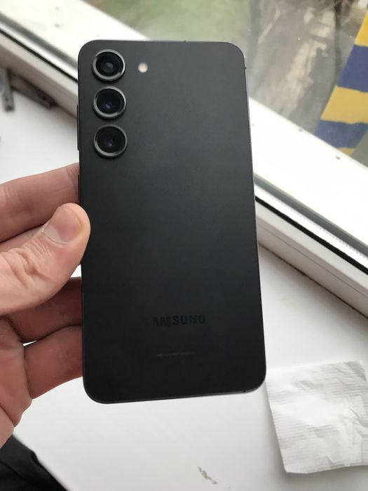 Samsung Galaxy S23 8/128. Работает все. Приложения, камера. Телекамера
