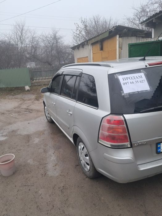 Продам автомобіль Опель Зафіра