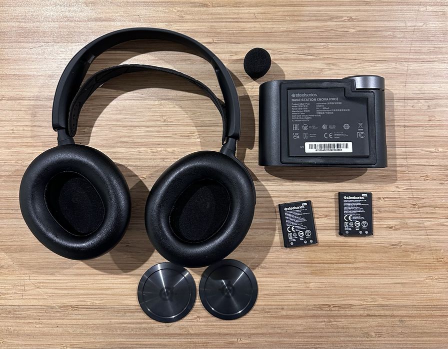 Steel series Arctis Nova Pro