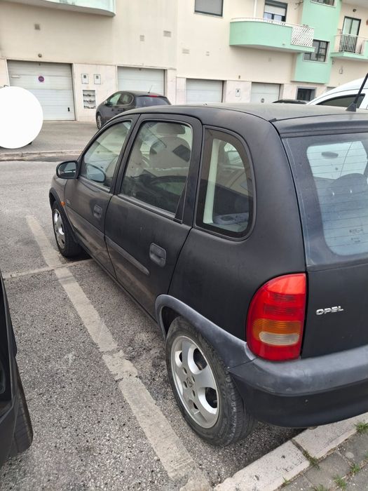 Vende-se Opel Corsa 1.2/16V centenário