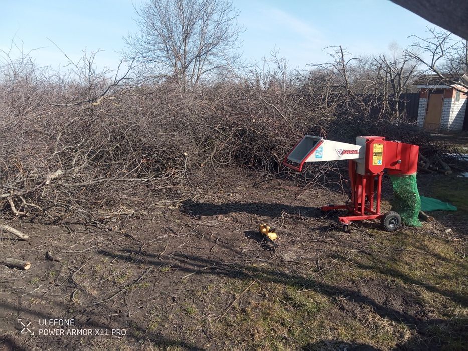 Послуги дробіння гілок,Подрібнювач гілля ,Щепоріз ,дробілка ,дробилка