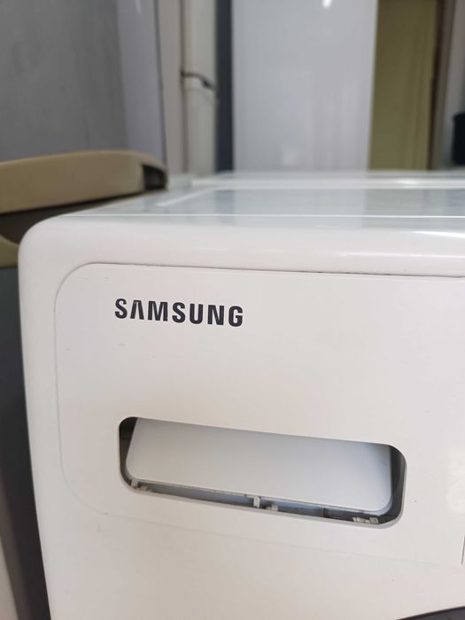 Продам пральну машину Samsung 6кг.