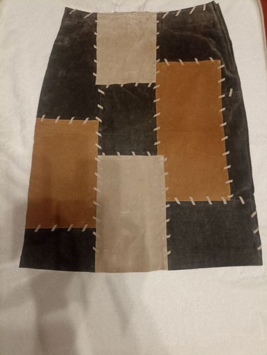 Жіноча замшова спідниця