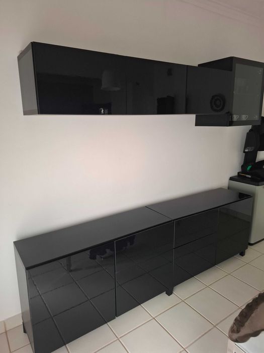 Movel aparador "Besta"