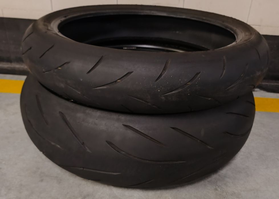Opony motocyklowe Bridgestone Battlax S21 120/70 17, 180/55 17