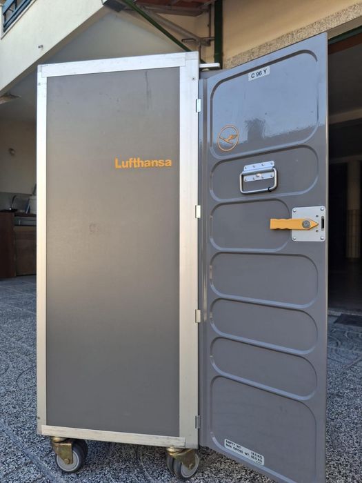 Carrinho Lufthansa