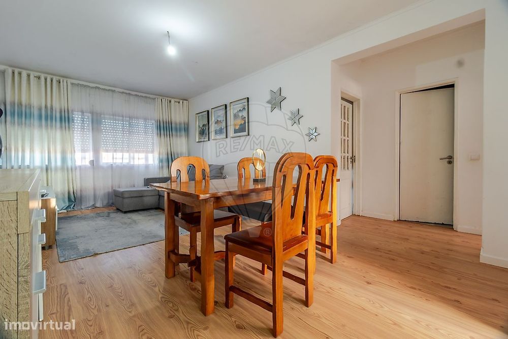 Apartamento T2 para venda — São Sebastião, Setúbal