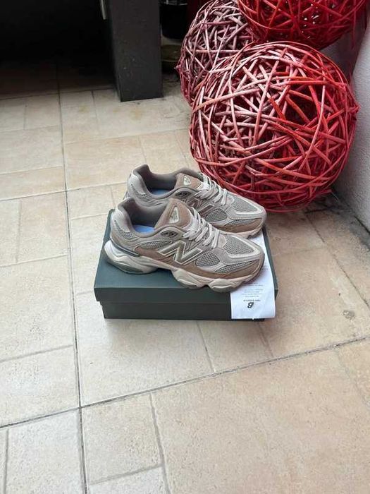 New Balance 9060 Mushroom R.44