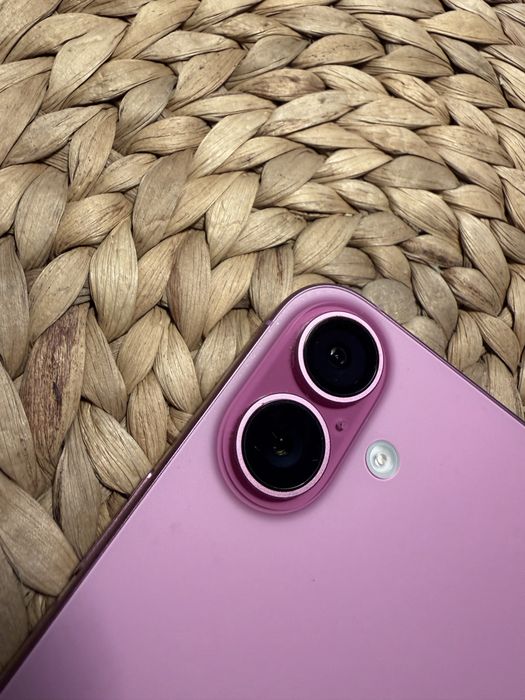 Iphone 16 256GB różowy