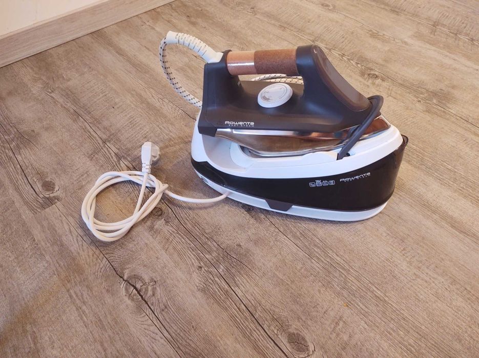 Ferro de passar Rowenta com caldeira