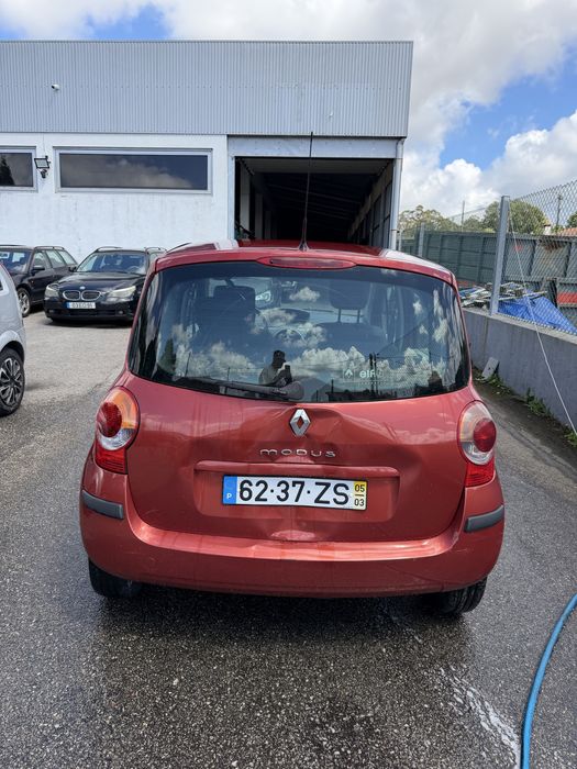 Renault Modus 1.2i 75CV