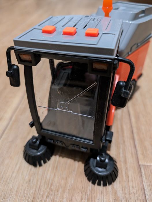 Машинки інерційні