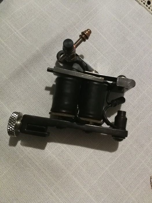 Máquina de Tatuar Tommy Gun