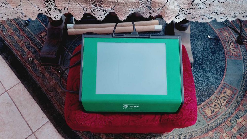 Tester diagnostyczny Hella Gutmann Mega Macs 66