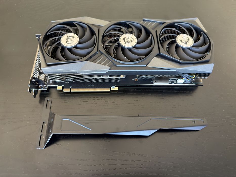 Placa gráfica MSI RTX 3080 Ti GAMING X TRIO com 12GB GDDR6X