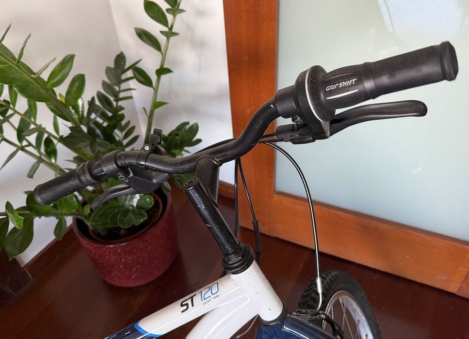 Bicicleta Rockrider ST120 20" Criança – Excelente estado