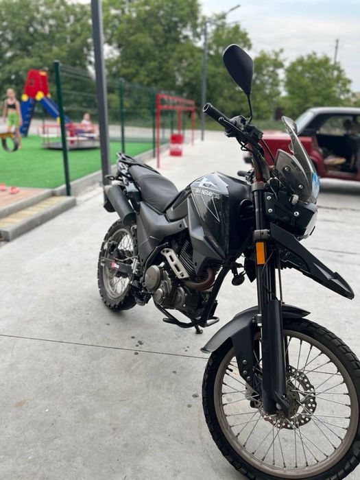 Продам мотоцик 250 кубов