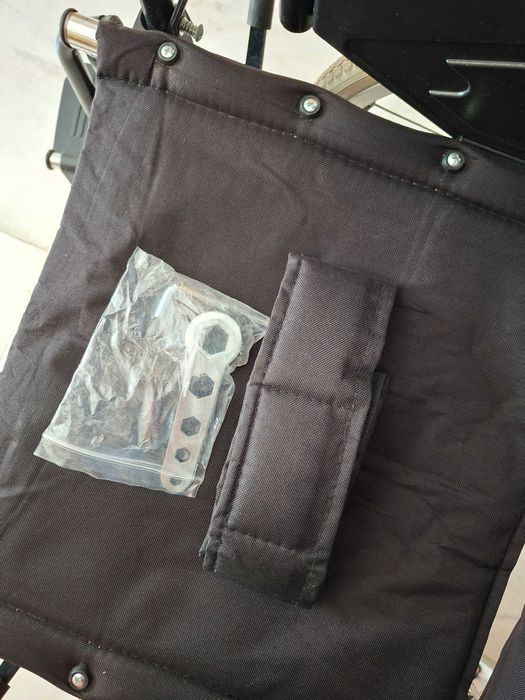Cadeira de rodas em aluminio