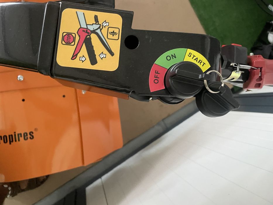 Motocultivador 15 cavalosde fresa de 1 m