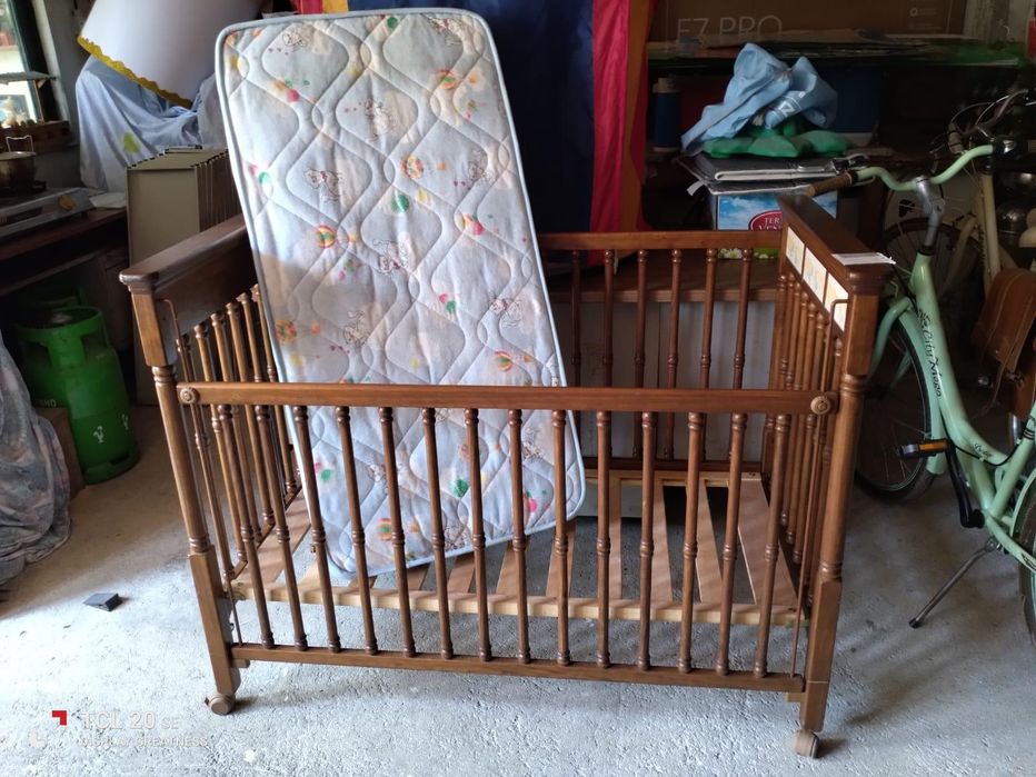 Cama de Bebé com Colchão