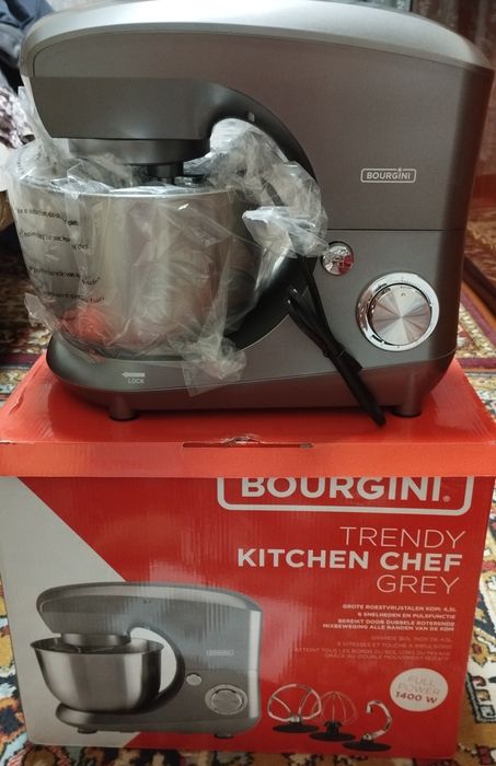 Кухонный комбайн (тестомес)