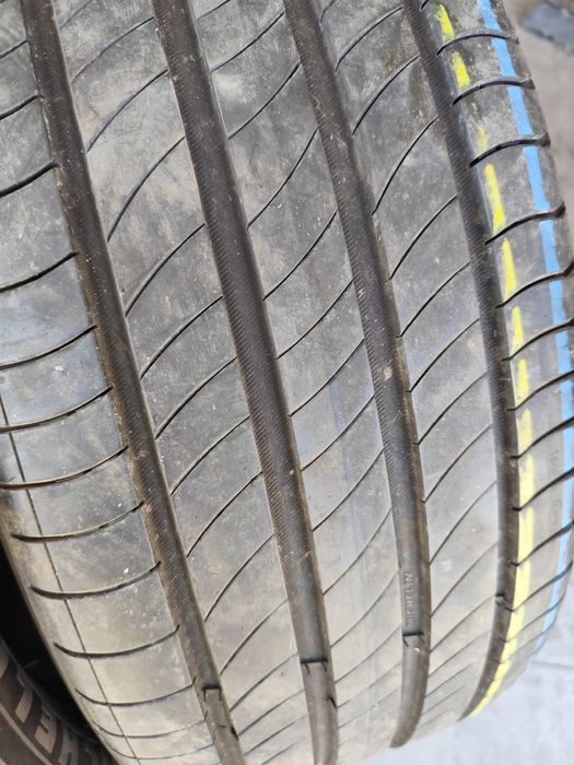 Pneus 235/50r19 Michelin Primacy 4 90% piso