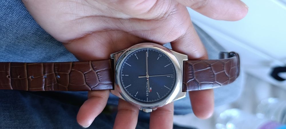 Relógios BOSS, Casio e Tommy Hilfiger — Bom Estado