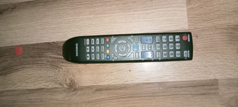 Sprzedam pilot Samsung