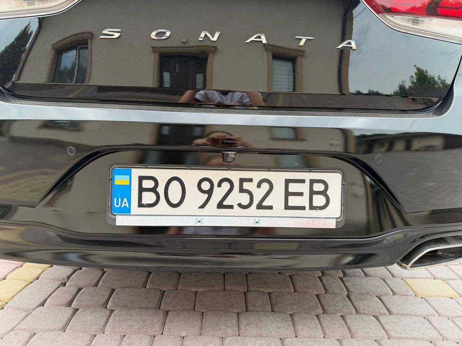 Hyundai Sonata 2018 VIN KMHE341DBKA517332 фото оголошення 18 з 24