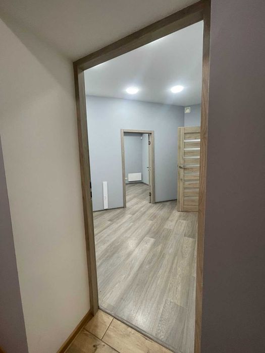 Продам Салон краси на Посмітного. 7 ст. Фонтану. 1 поверх.