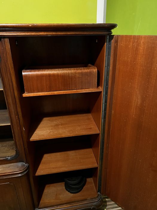 Szafa, biblioteczka, witrynka