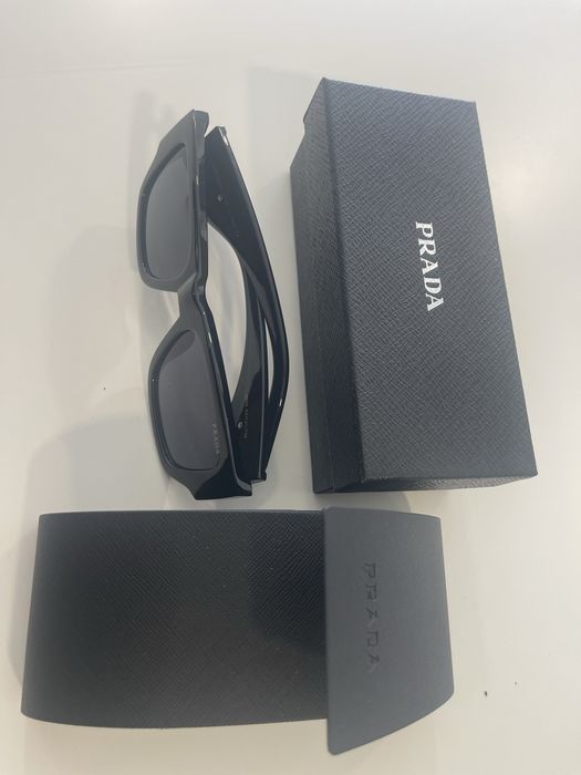 Oculos Prada novo / caixa