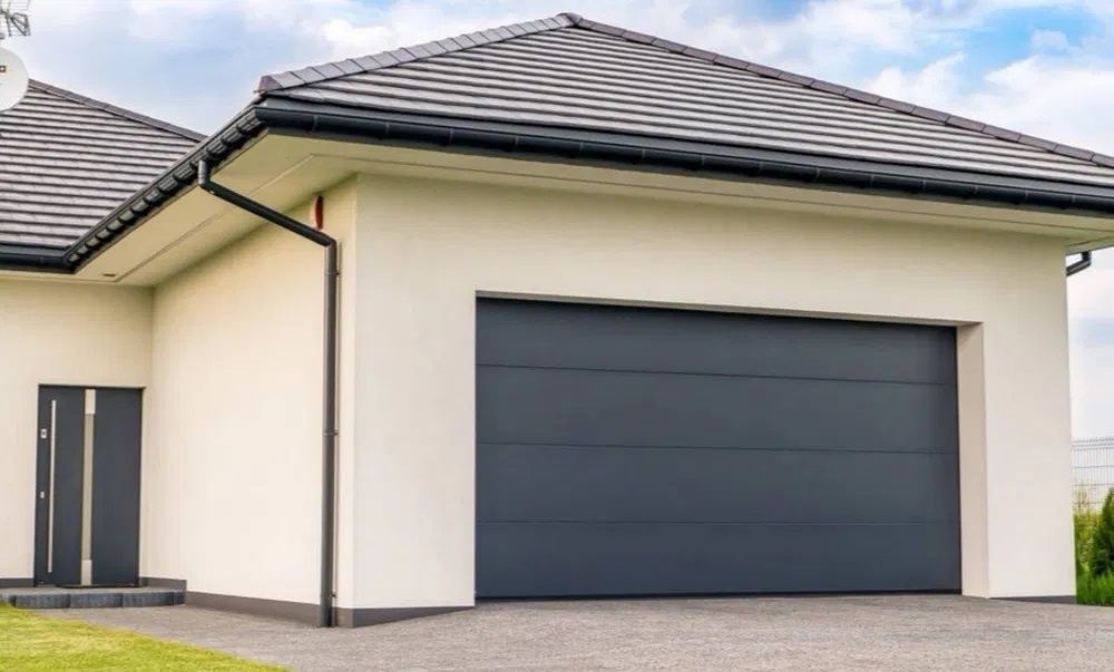 Brama garażowa ocieplana Antracyt gładki 3000x2500 panel 4 cm