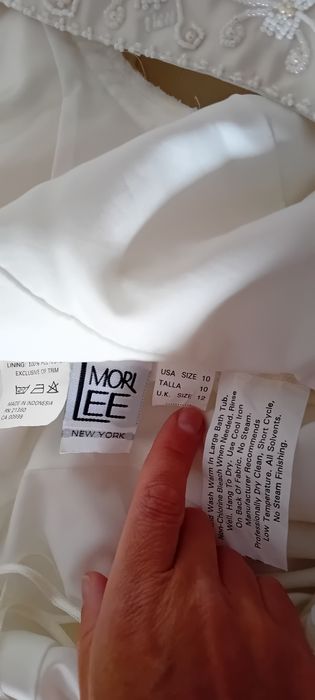 Vestido de noiva noivas branco e pérola  com véu tule bordado