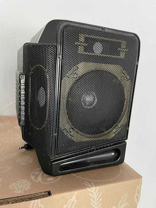 Pojedyncza kolumna do radiomagnetofonu jack