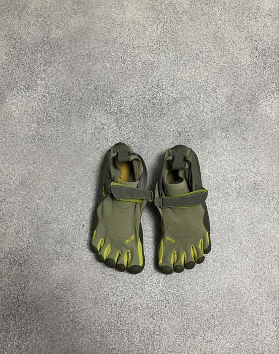 Vibram FiveFingers  жіночі кросівки 5 пальців спортивні
