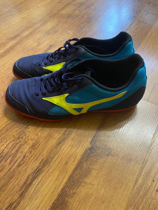 Футзалки Mizuno 44