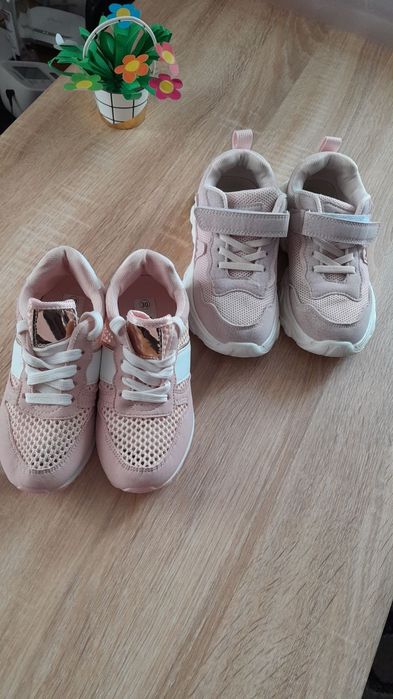 Кросівки для дівчинки