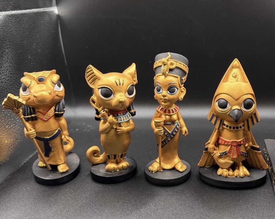 4 estátuas peças Deuses Egito Hórus, Nefertiti Bastet Sobek