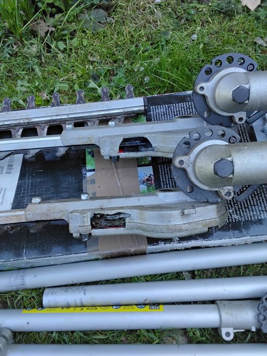 Elektryczne nożyce do żywopłotu Einhell GC-HH 9048